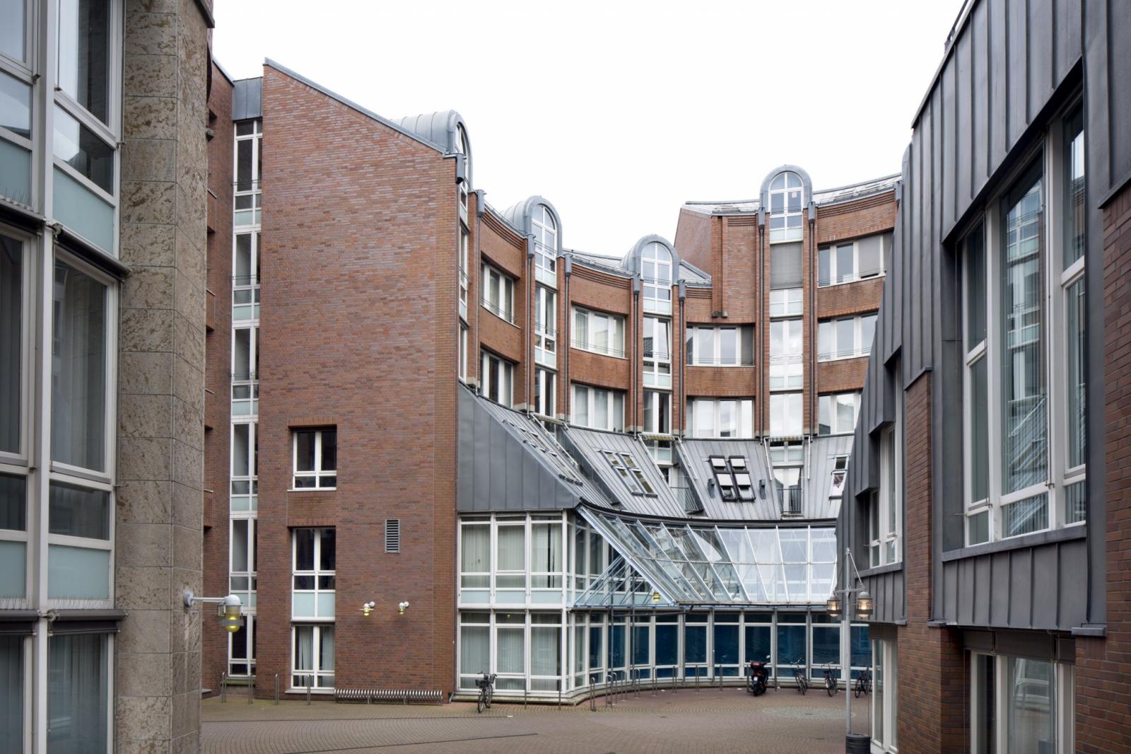 Rathaus Neuss Blockinnenbereich