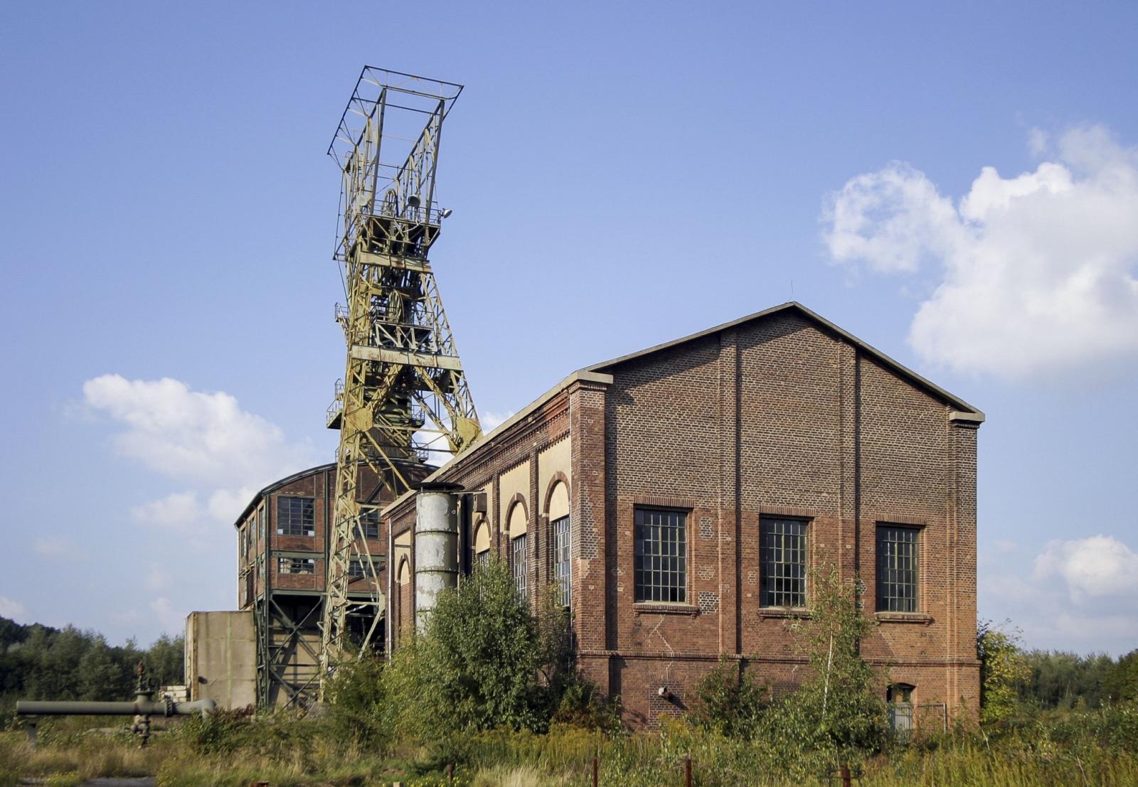 Förderturm und Maschinenhaus