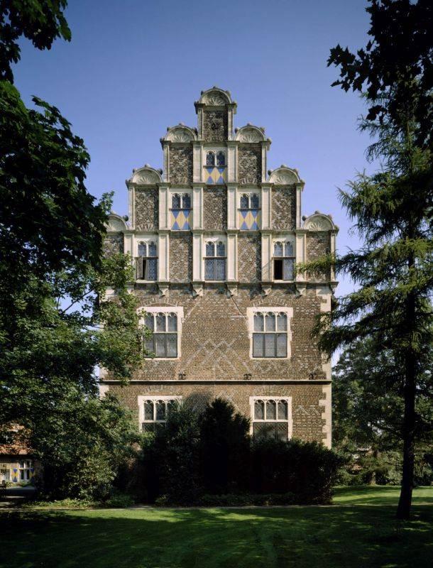 Drostenhof Giebelansicht
