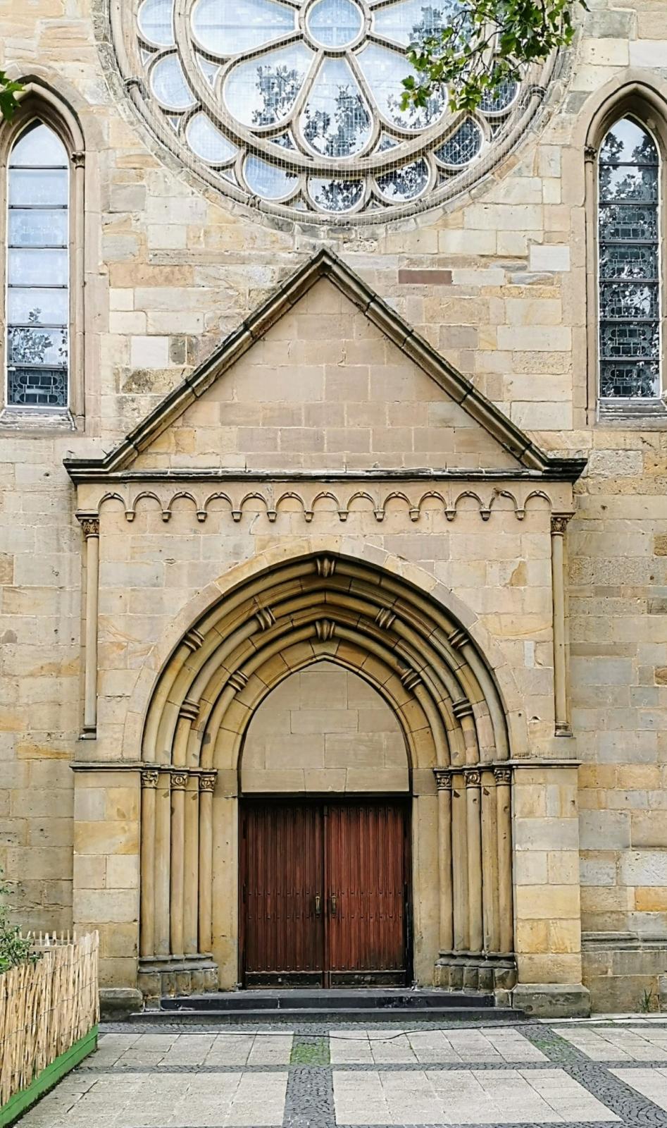 Portal am südlichen Querhaus der St. Reinoldi-Kirche in Dortmund