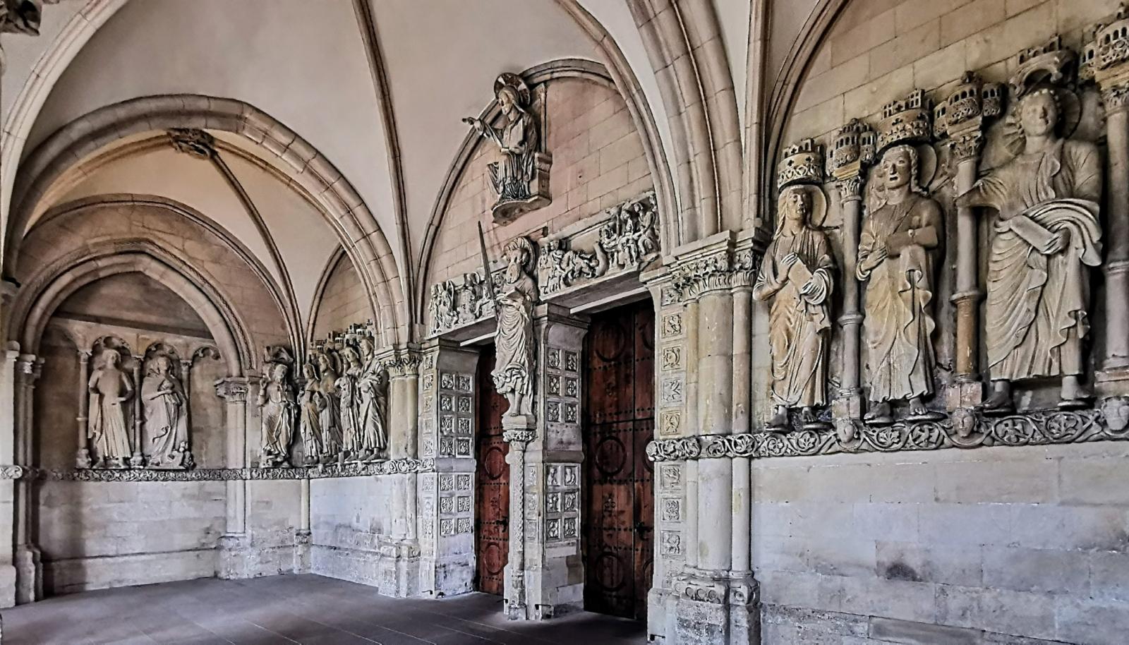 Vorhalle Paradies St. Paulus Dom