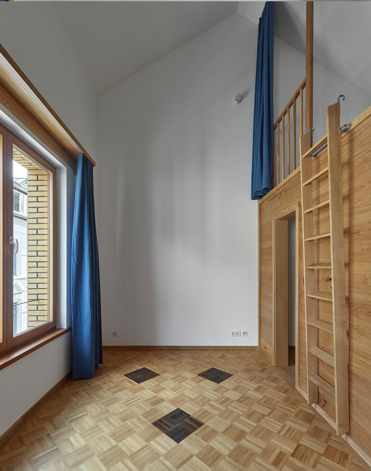 Haus im Burggarten, Innenraum