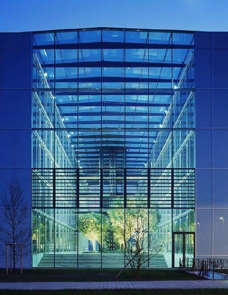 Ansicht Glashalle von außen