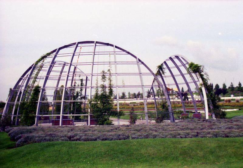 Rosengarten auf der Ebene der unerwarteten Bewegung