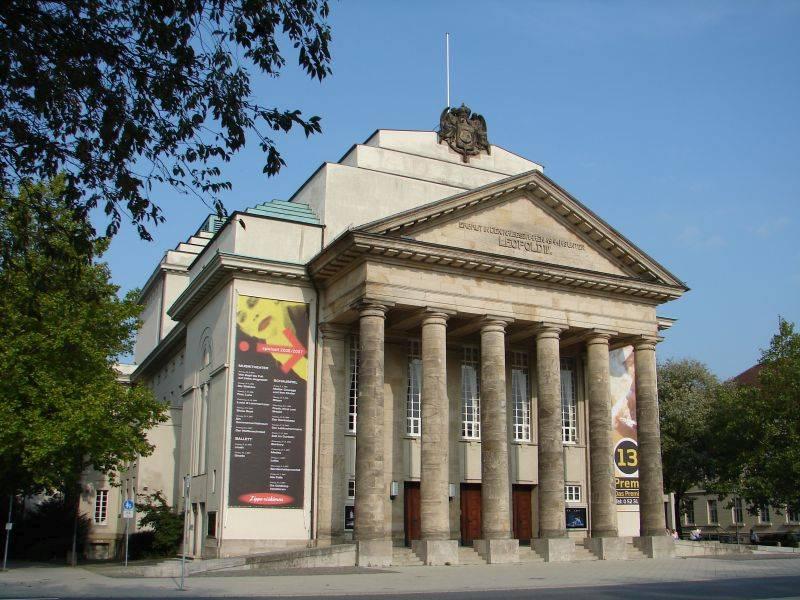 Landestheater Detmold in Detmold, Architektur - baukunst-nrw